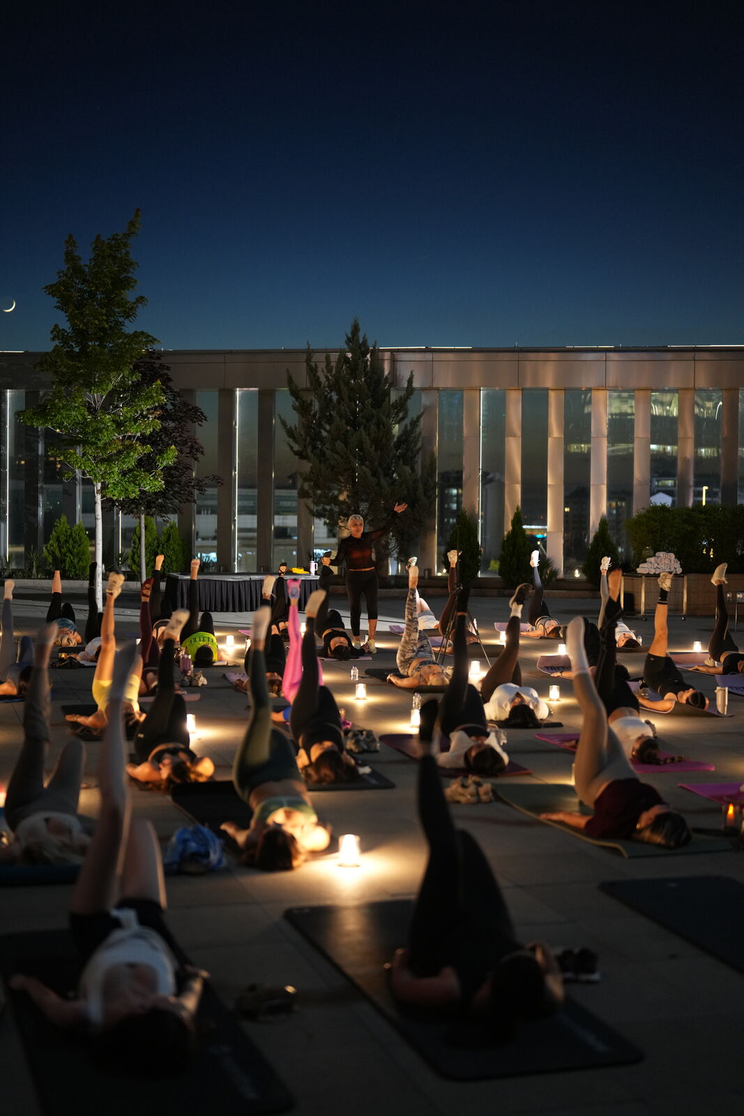 Mum Işığı Yogası — JW Marriott