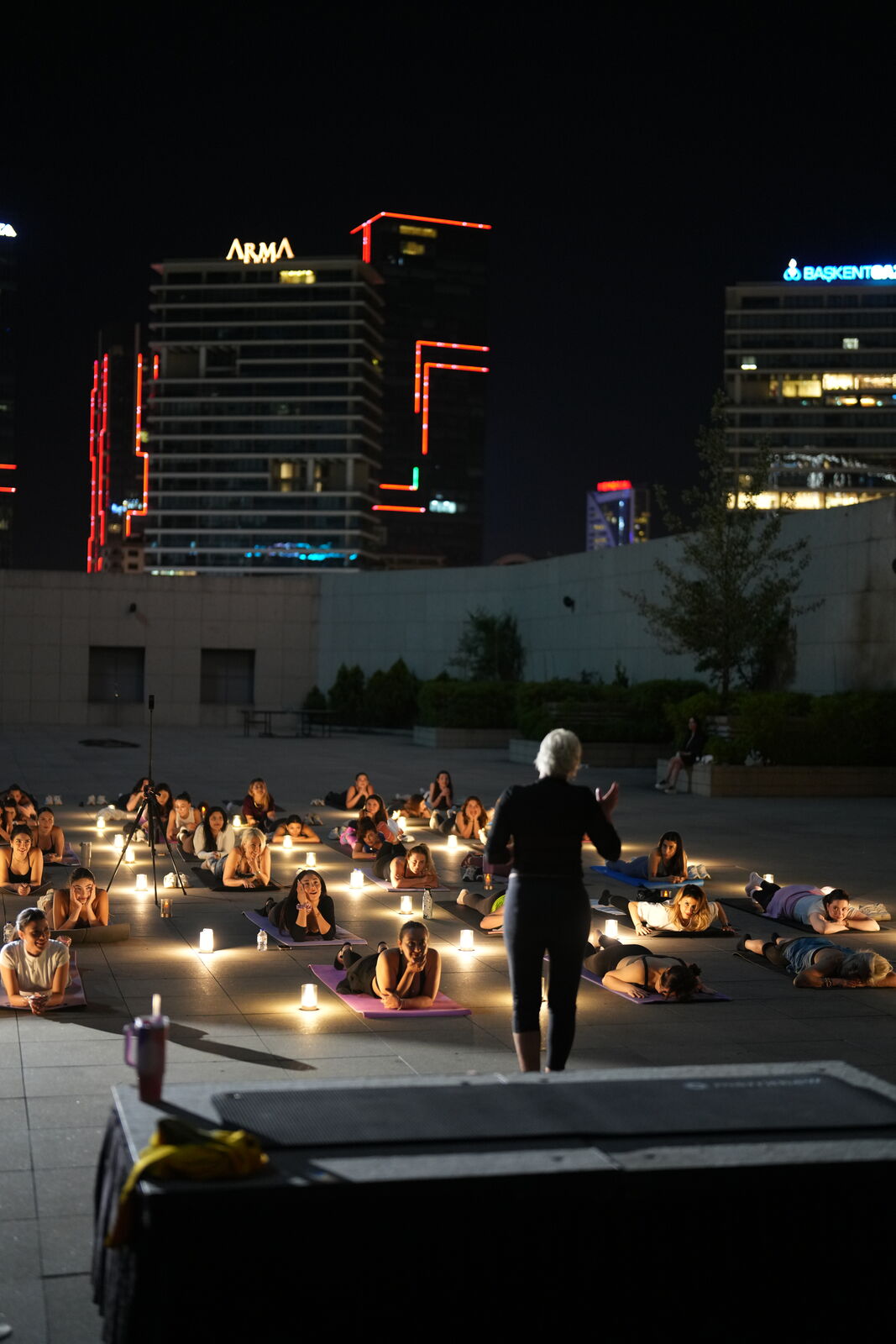 Mum Işığı Yogası — JW Marriott